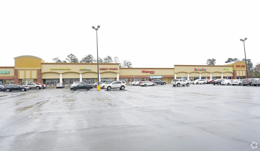 1615 Montgomery Hwy, Hoover, AL à louer - Photo du bâtiment - Image 2 de 10