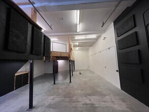 25 Hayward St, Ipswich, MA for lease Interior Photo- Image 2 of 18