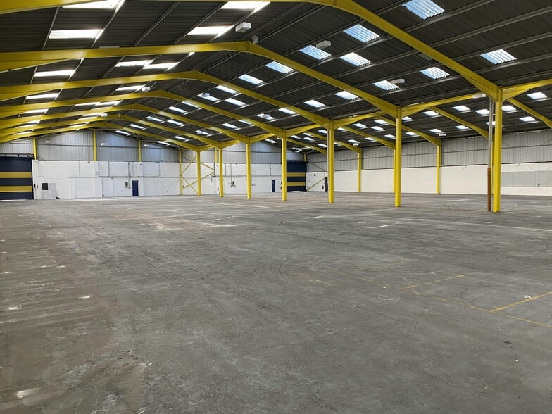 Sandbeds Trading Estate, Ossett for lease - Building Photo - Image 3 of 3