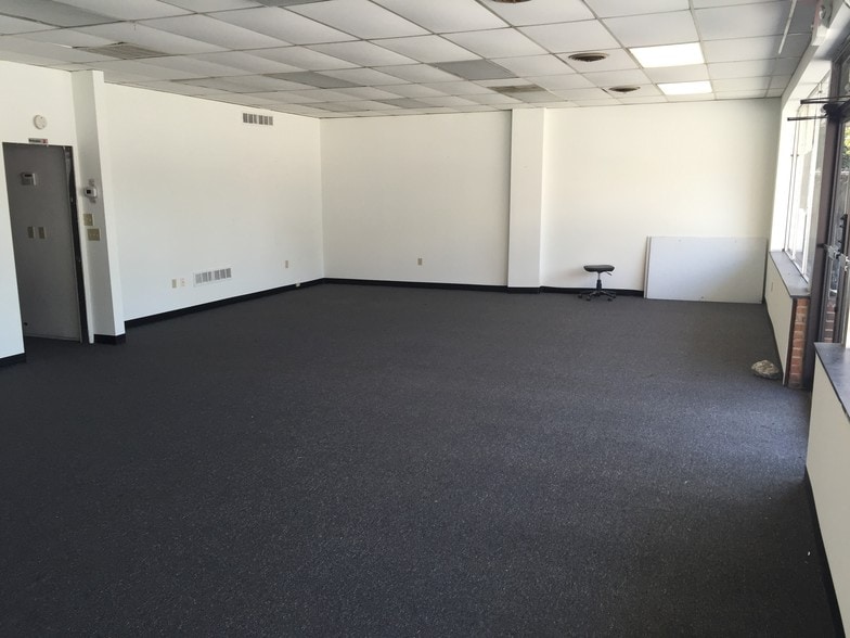 2683 E College Ave, Decatur, GA for sale - Building Photo - Image 3 of 5