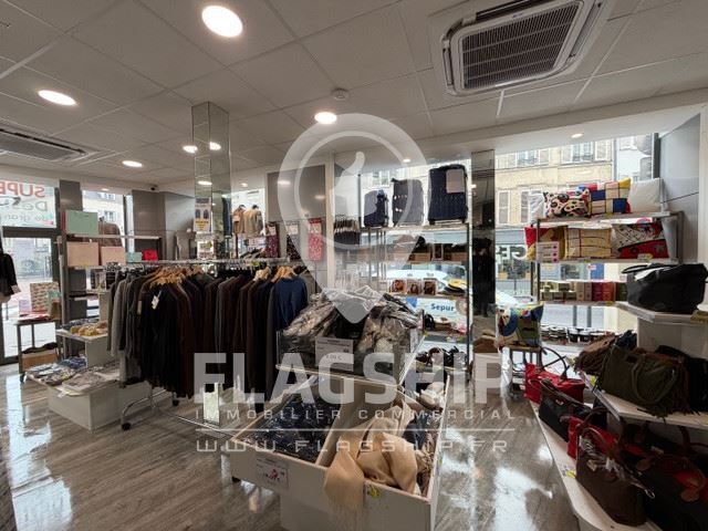 Commerce de détail dans Boulogne-Billancourt à louer - Photo intérieure - Image 2 de 8
