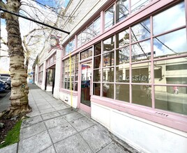 1514 10th Ave, Seattle, WA à louer Photo du bâtiment- Image 1 de 6