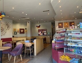 297-301 Rayners Ln, Pinner à louer Photo intérieure- Image 2 de 3