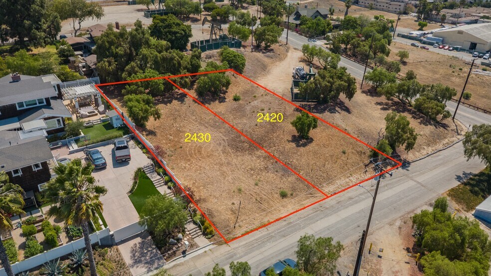 2430 Gaviota Ave, Signal Hill, CA for sale - Primary Photo - Image 1 of 7