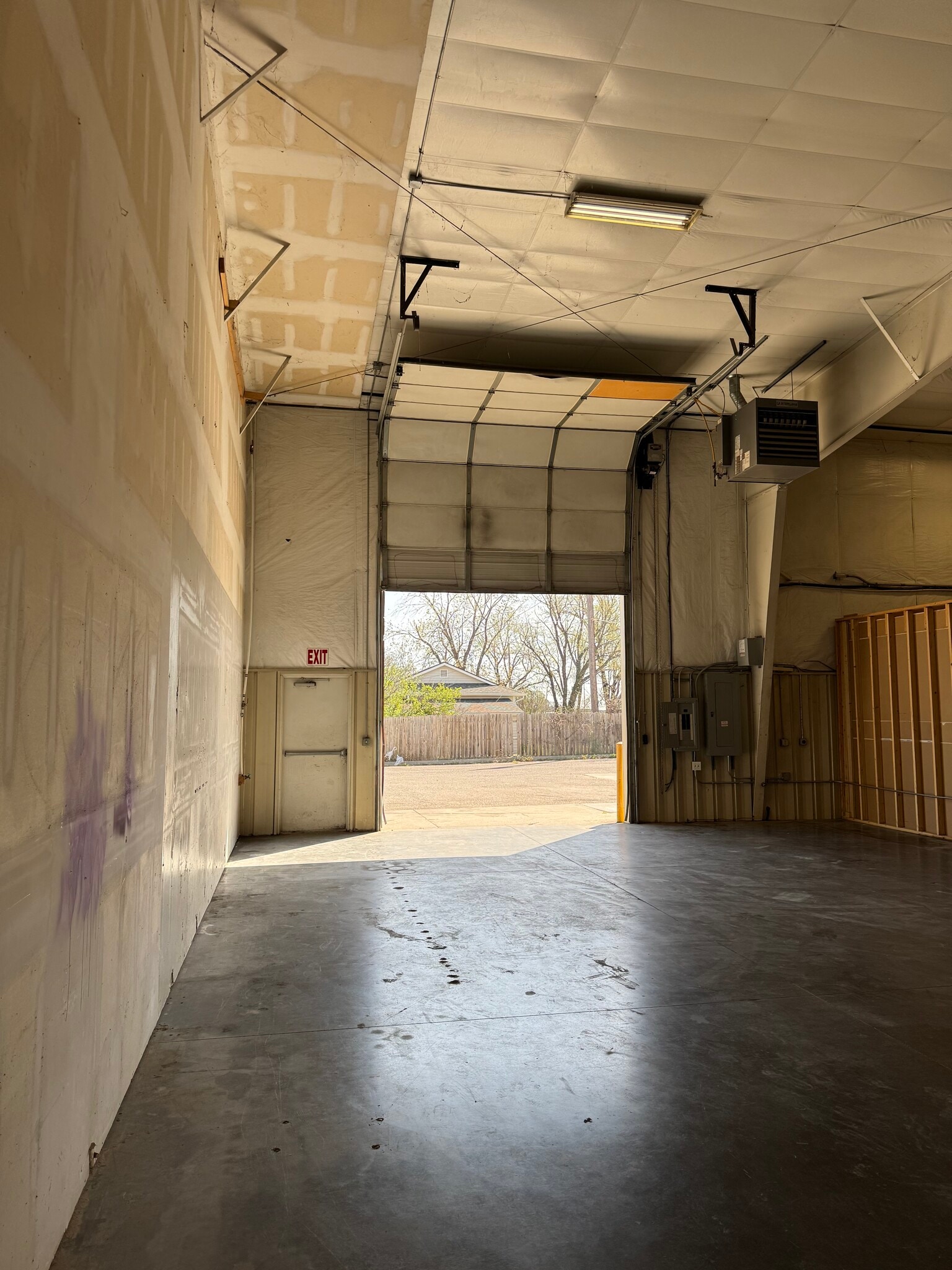 118 E 13th St N, Andover, KS à louer Photo intérieure- Image 1 de 2