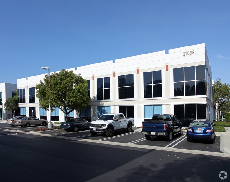 21068 Bake Pky, Lake Forest, CA for sale - Primary Photo - Image 1 of 13