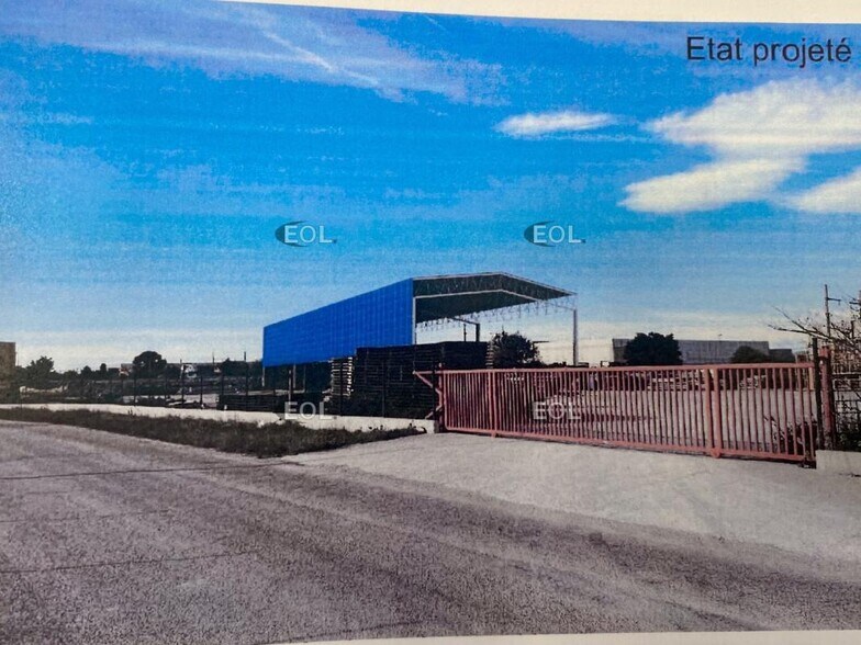 Land in Saint-Martin-de-Crau for lease - Building Photo - Image 3 of 3