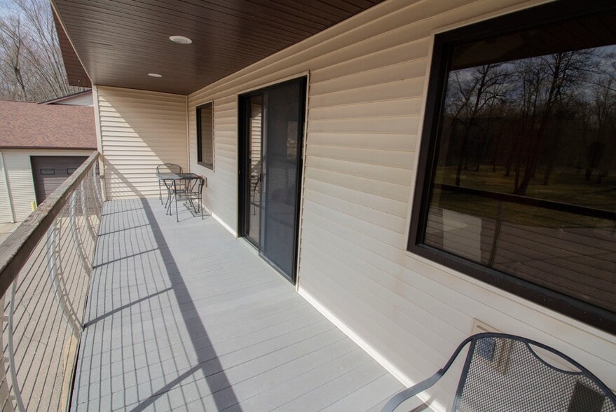 310 Custer Dr, Battle Creek, MI for lease - Building Photo - Image 3 of 32