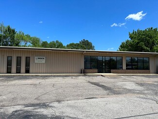 Plus de détails pour 818 N Raguet St, Lufkin, TX - Industriel à vendre