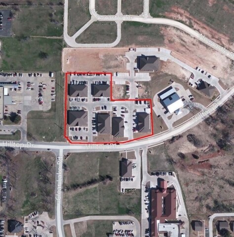 925 Hilltop Dr, Weatherford, TX à louer Photo principale- Image 1 de 7