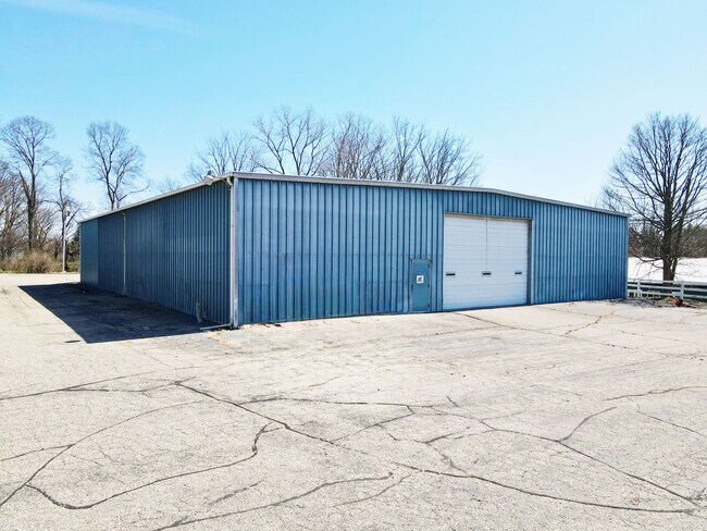 Plus de détails pour 986 State St, Cassopolis, MI - Industriel à louer