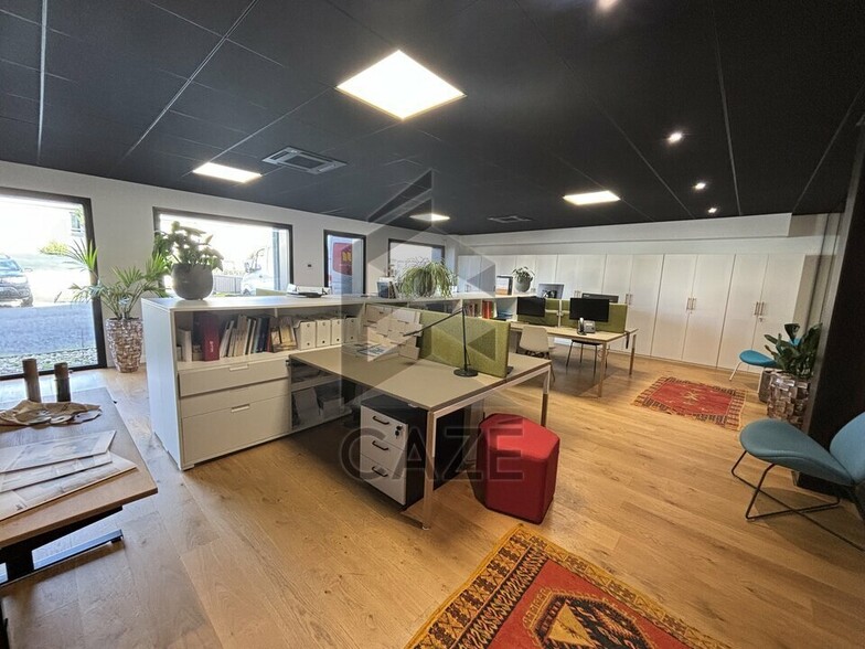 Office in Bègles for sale - Interior Photo - Image 1 of 10