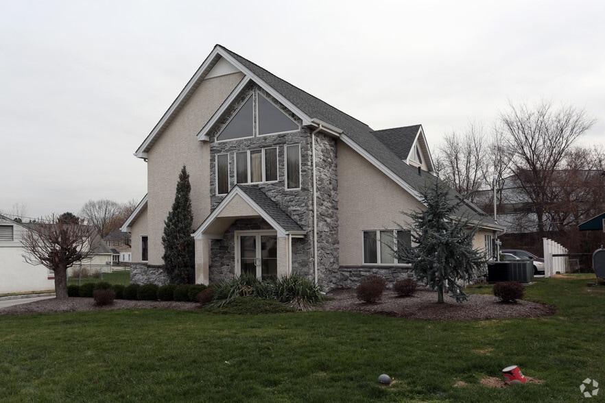 133 Ivy Ln, King Of Prussia, PA à louer - Photo du bâtiment - Image 3 de 11