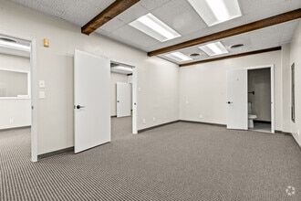 1100-1120 Luke St, Irving, TX for lease Building Photo- Image 2 of 6