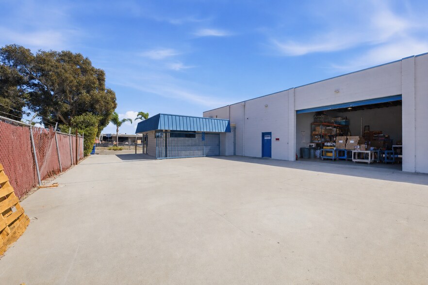 1433 Arundell Ave, Ventura, CA à vendre - Photo du bâtiment - Image 3 de 14