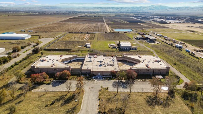 More details for 185 W Gale Ave, Coalinga, CA - Specialty for Sale