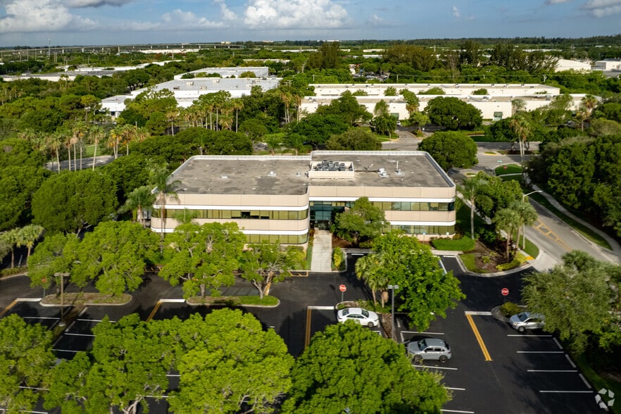 480 Sawgrass Corporate Pky, Sunrise, FL for lease - Aerial - Image 2 of 7