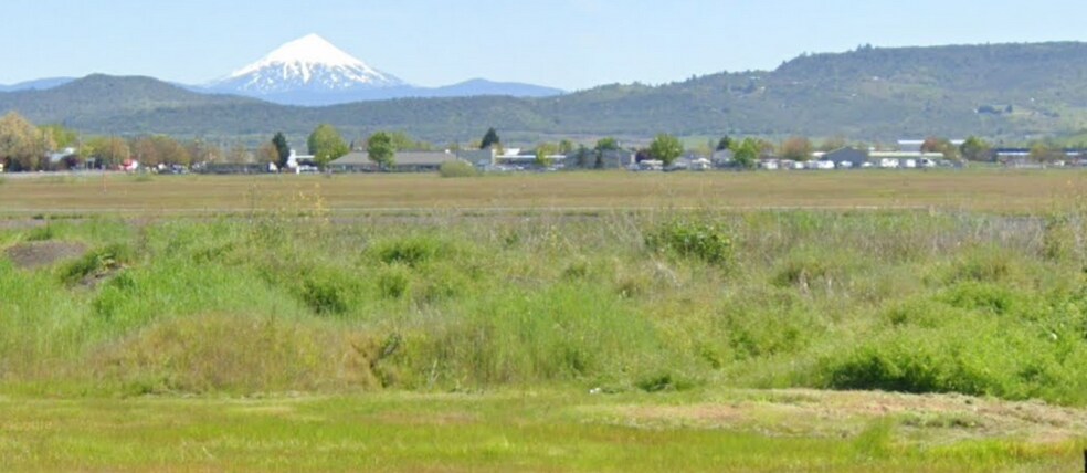 4914 Table Rock rd, Medford, OR for sale - Primary Photo - Image 1 of 1