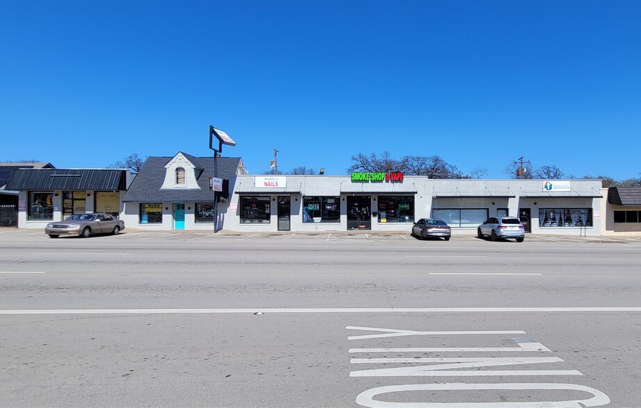 5907-5917 E Lancaster Ave, Fort Worth, TX à louer - Photo du bâtiment - Image 2 de 5