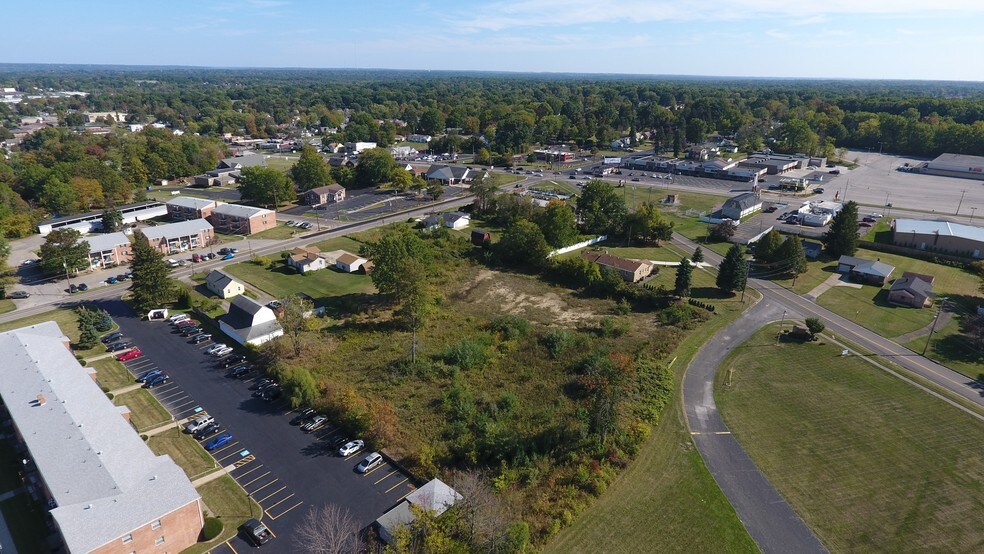 Raccoon Rd, Youngstown, OH à vendre - Photo du bâtiment - Image 2 de 9