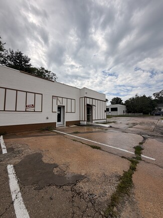Plus de détails pour 806 S Main St, Louisburg, NC - Commerce de détail à vendre