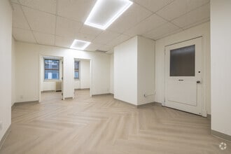 1538 Rue Sherbrooke O, Montréal, QC for lease Interior Photo- Image 2 of 5