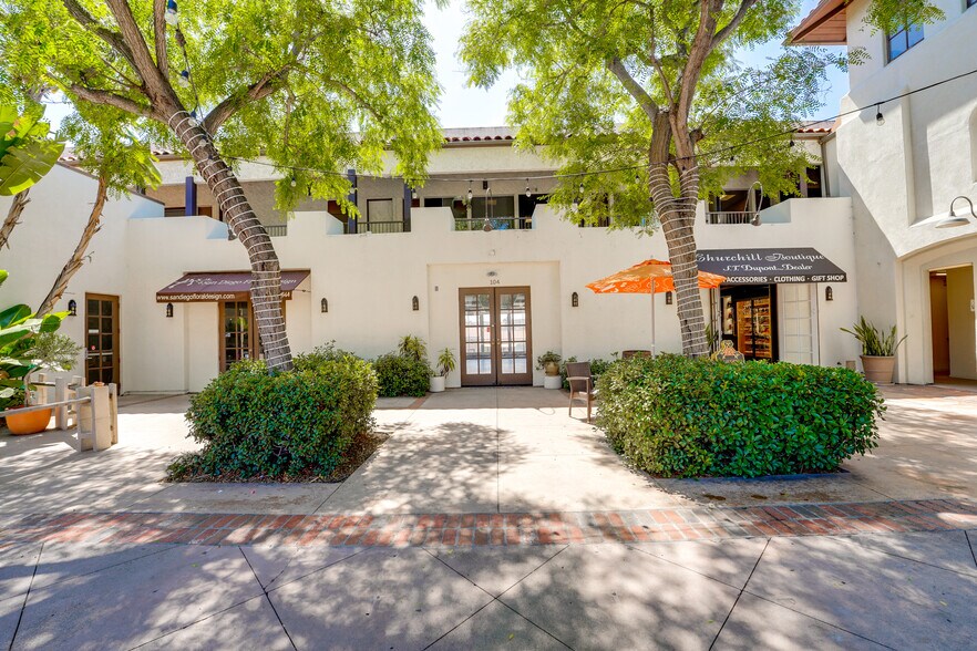 2415 San Diego Ave, San Diego, CA à vendre - Photo du bâtiment - Image 3 de 9