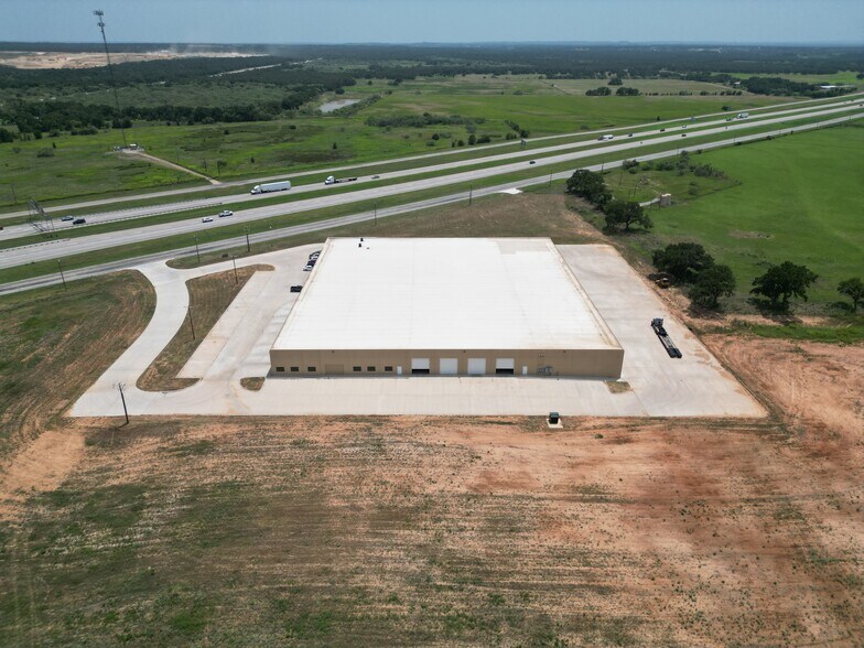 Interstate 20, Santo, TX à louer - Photo du bâtiment - Image 2 de 8