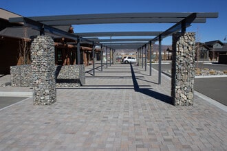 1044 Inglewood Dr, Fernley, NV for lease Building Photo- Image 2 of 8