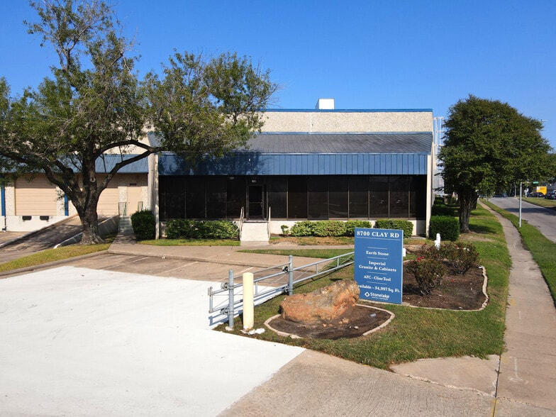 8700 Clay Rd, Houston, TX for lease - Building Photo - Image 1 of 3
