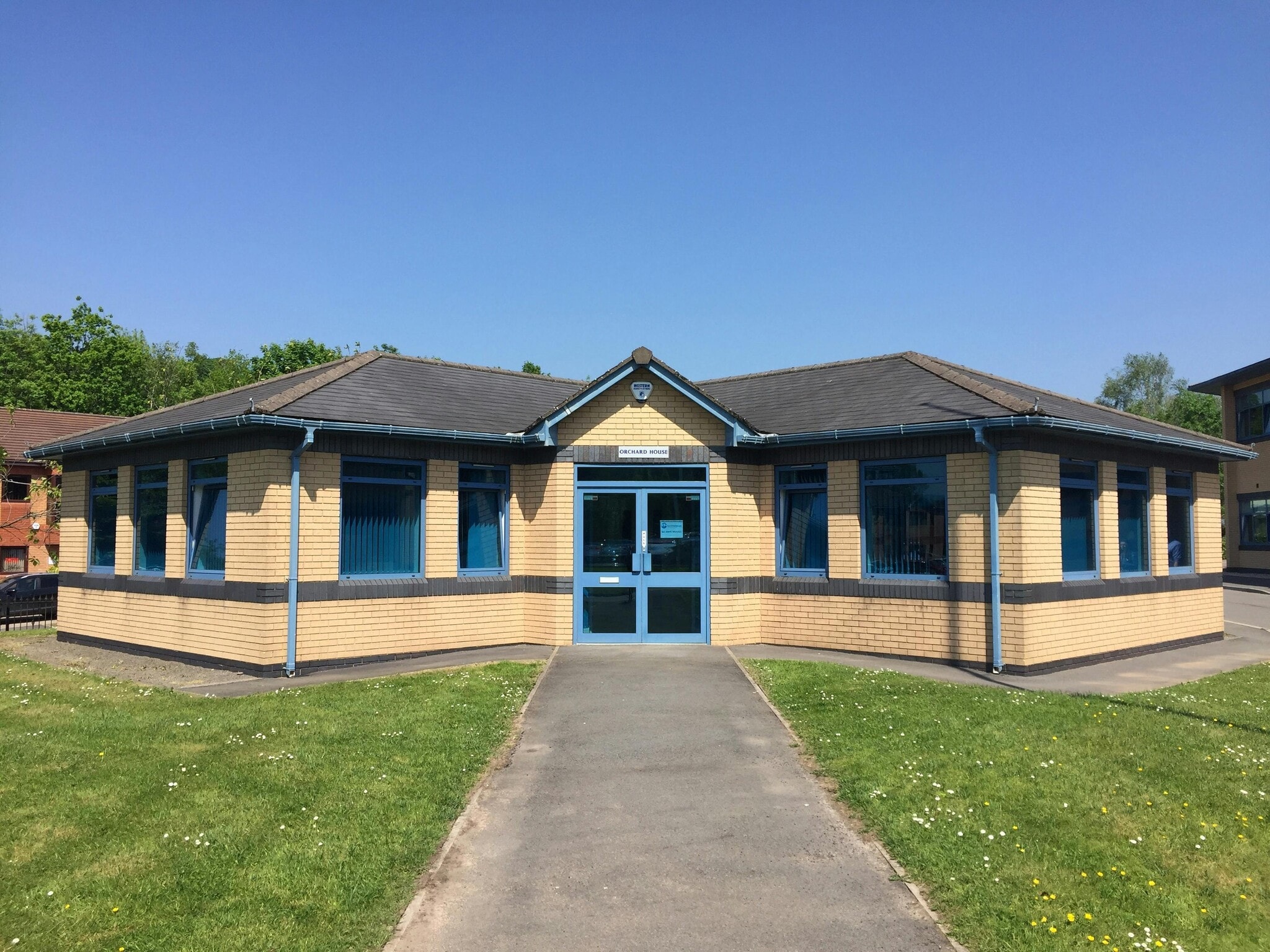 Van Rd, Caerphilly for lease Primary Photo- Image 1 of 2