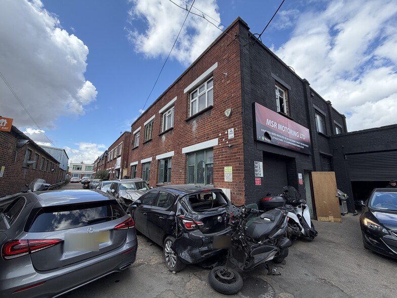 Mount Pleasant, Wembley for sale - Building Photo - Image 3 of 7