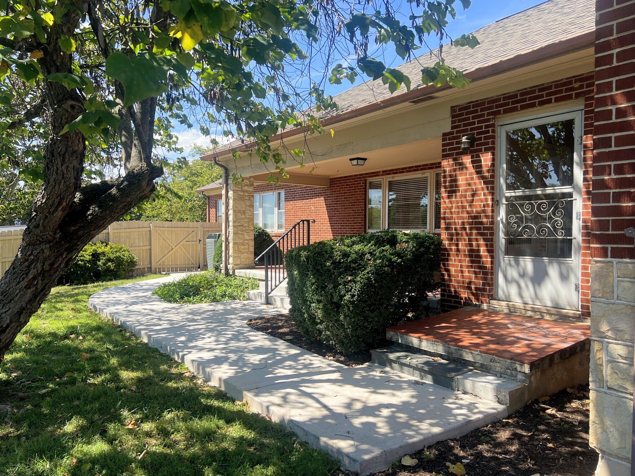 1524 Patrick Rd NE, Roanoke, VA for lease Primary Photo- Image 1 of 7