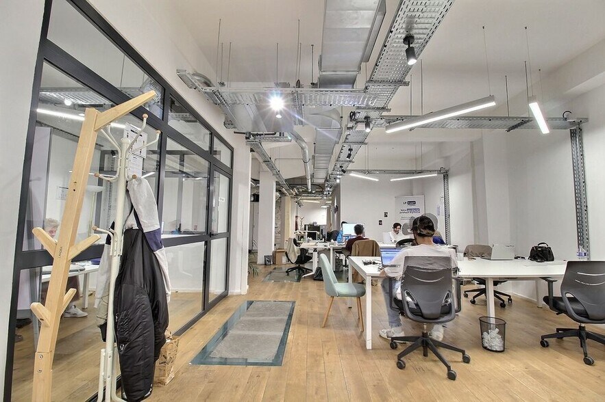 40 Rue De Paradis, Paris for lease - Interior Photo - Image 3 of 14