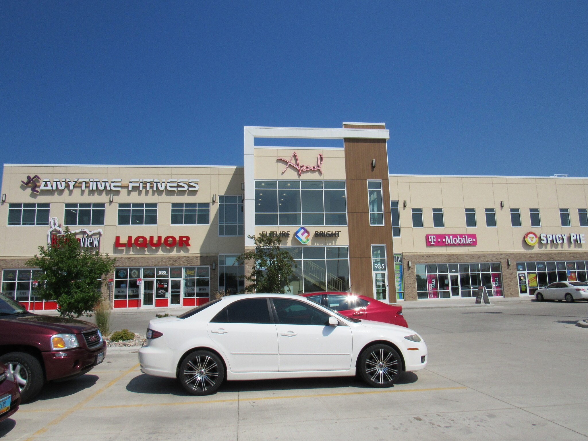 895 S 37th Ave, Moorhead, MN à vendre Autre- Image 1 de 4