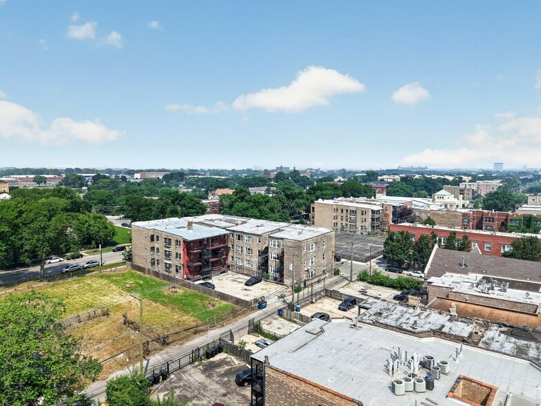 4901 S Michigan Ave, Chicago, IL for sale - Building Photo - Image 3 of 8