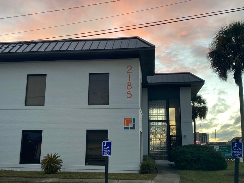 2185 Ashley Phosphate Rd, North Charleston, SC for sale - Building Photo - Image 2 of 7