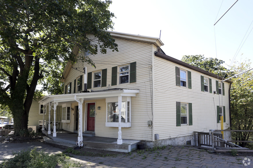 2-4 Leigh St, Clinton, NJ for sale - Building Photo - Image 1 of 1