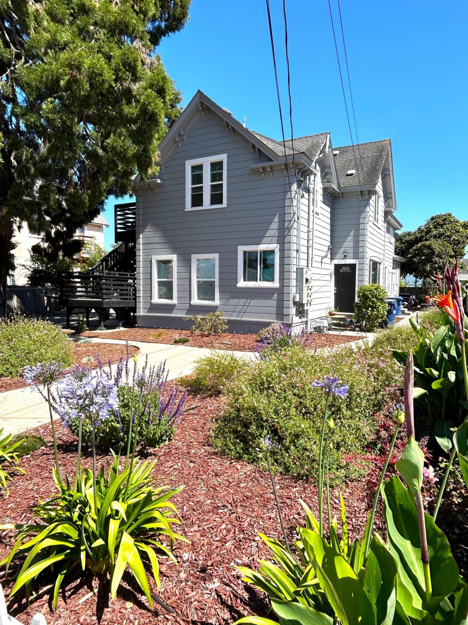 23 Ford St, Watsonville, CA à vendre Photo principale- Image 1 de 19