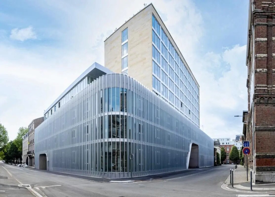 Boulevard Jean Baptiste Lebas, Lille for lease Building Photo- Image 1 of 18