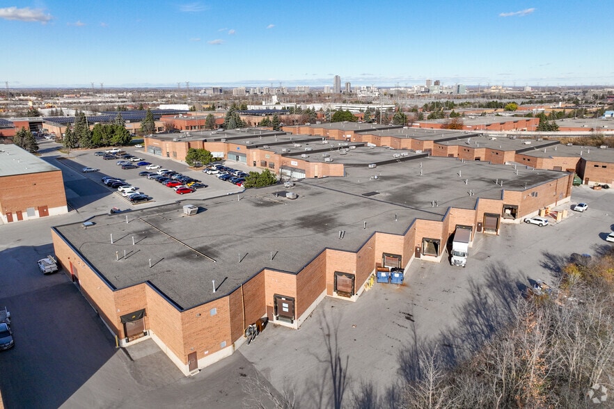 35 Riviera Dr, Markham, ON for lease - Building Photo - Image 3 of 3