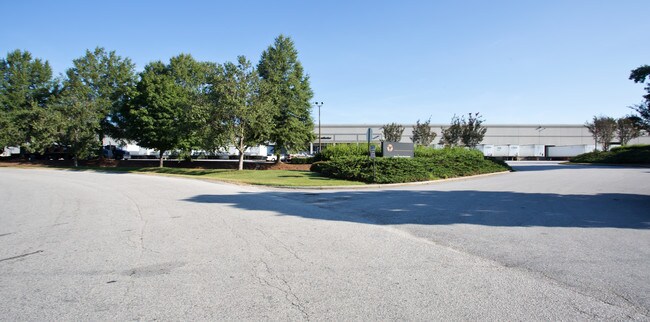Plus de détails pour 105 Andrews Way, Villa Rica, GA - Industriel à louer