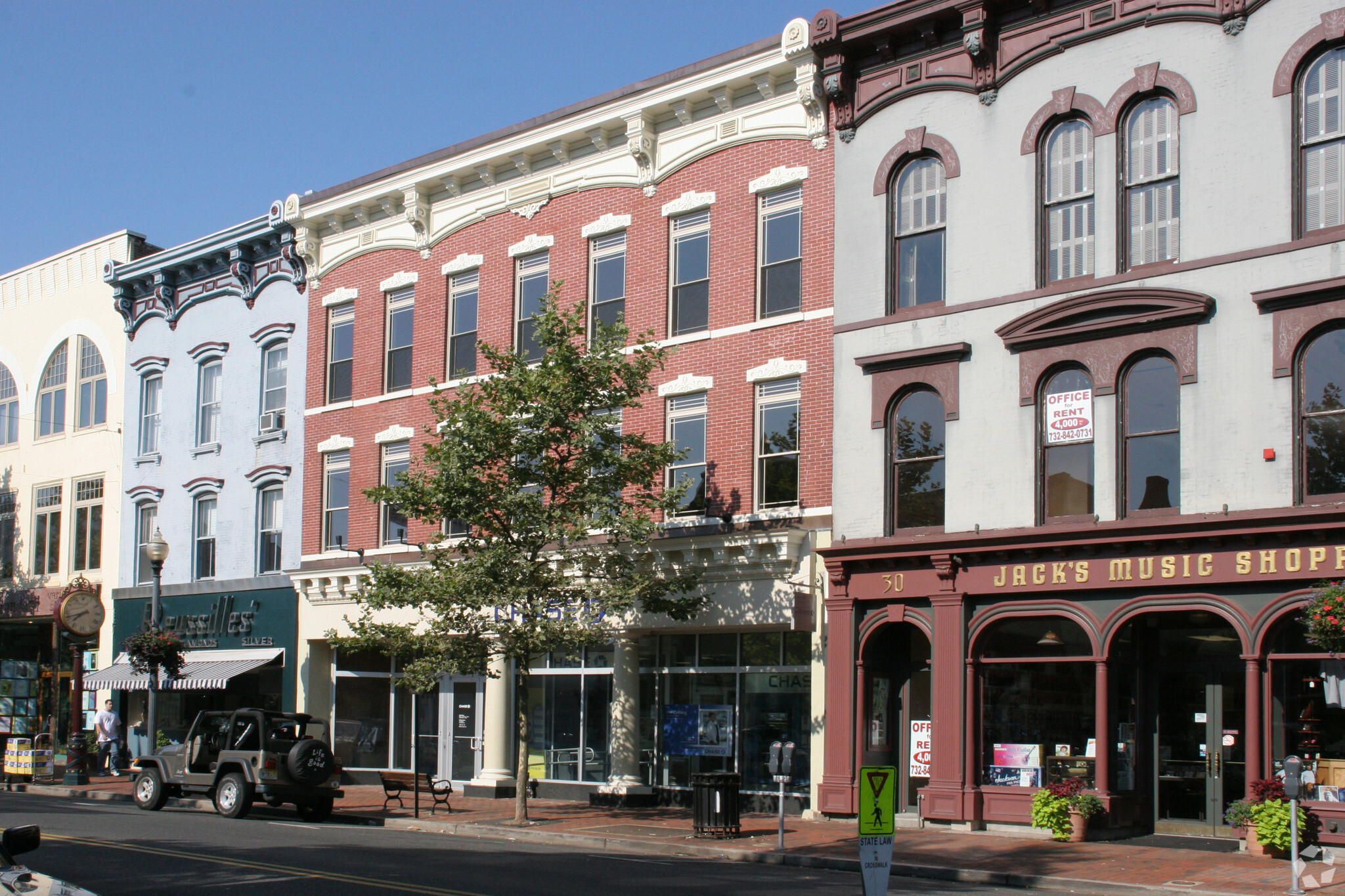 34 Broad St, Red Bank, NJ à louer Photo principale- Image 1 de 22