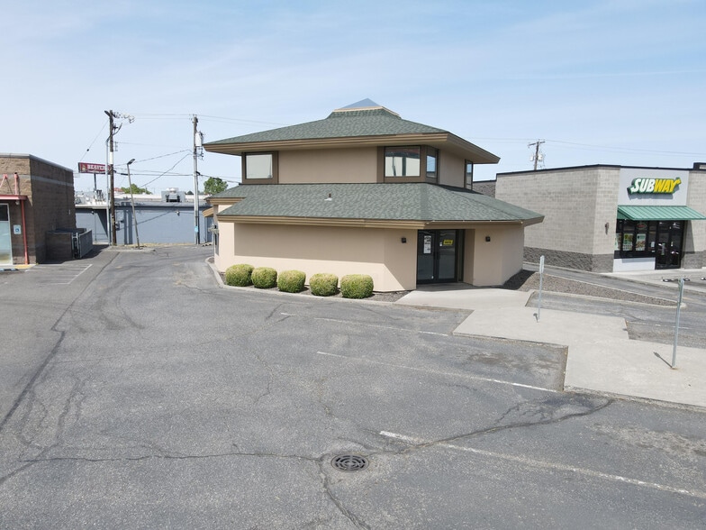 2626 W Kennewick Ave, Kennewick, WA for lease - Building Photo - Image 3 of 33