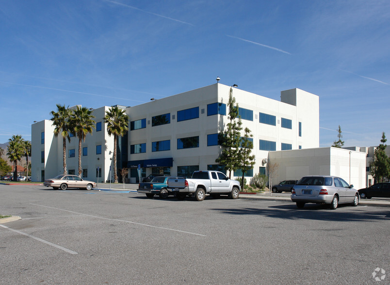 1800 Medical Center Dr, San Bernardino, CA à louer - Photo du bâtiment - Image 2 de 10