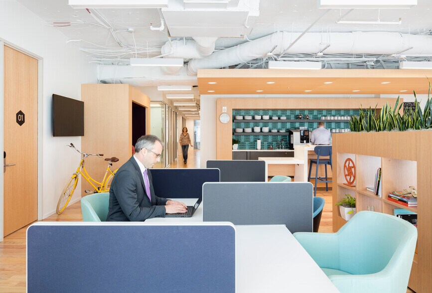 4445 Willard Ave, Chevy Chase, MD à louer - Photo intérieure - Image 3 de 24