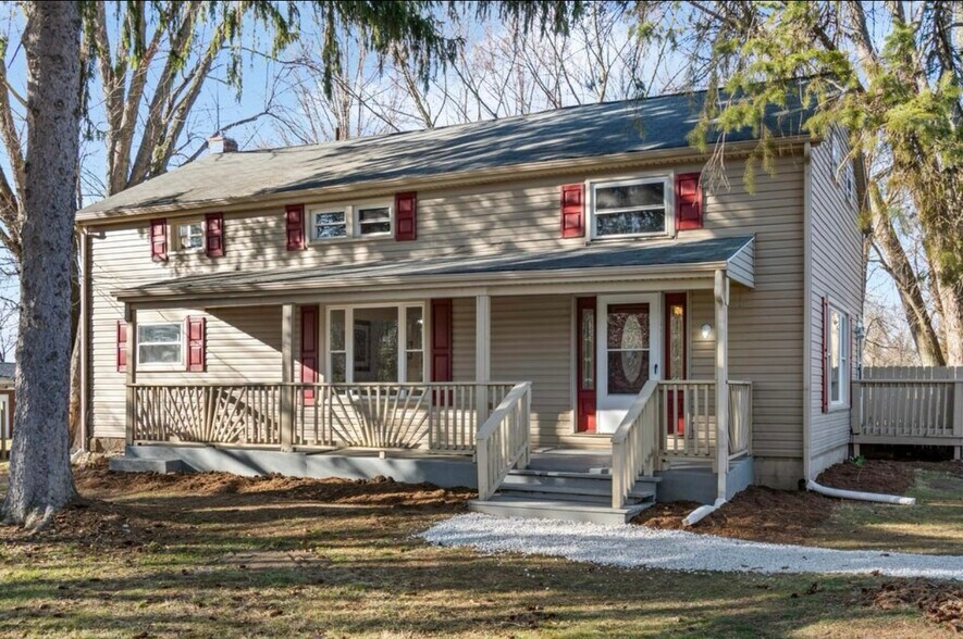 1951 Faye Rd, Akron, OH for sale - Primary Photo - Image 1 of 1
