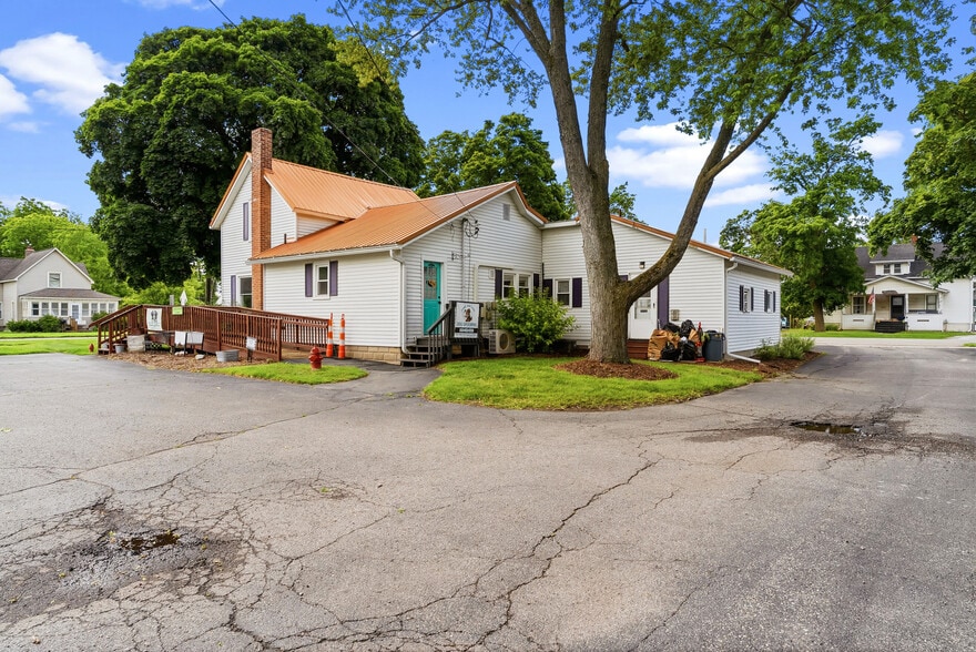 325 N Cedar St, Imlay City, MI for sale - Building Photo - Image 3 of 26
