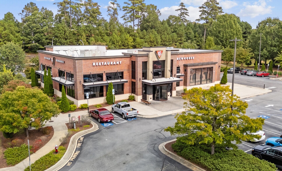 5707 Dillard Dr, Cary, NC for sale - Building Photo - Image 3 of 7