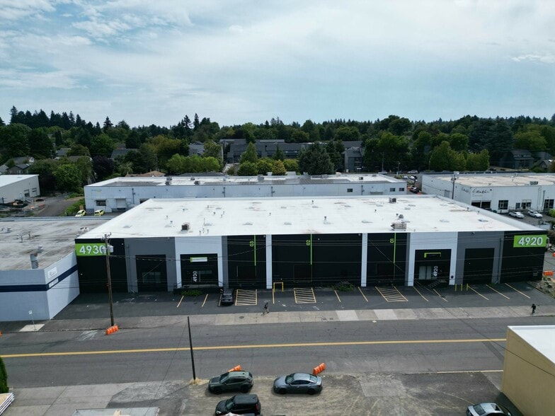 4920 SE 26th Ave, Portland, OR for lease - Building Photo - Image 2 of 9